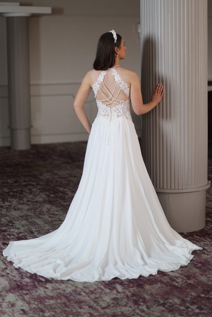 Hilary Morgan - 40928 Back